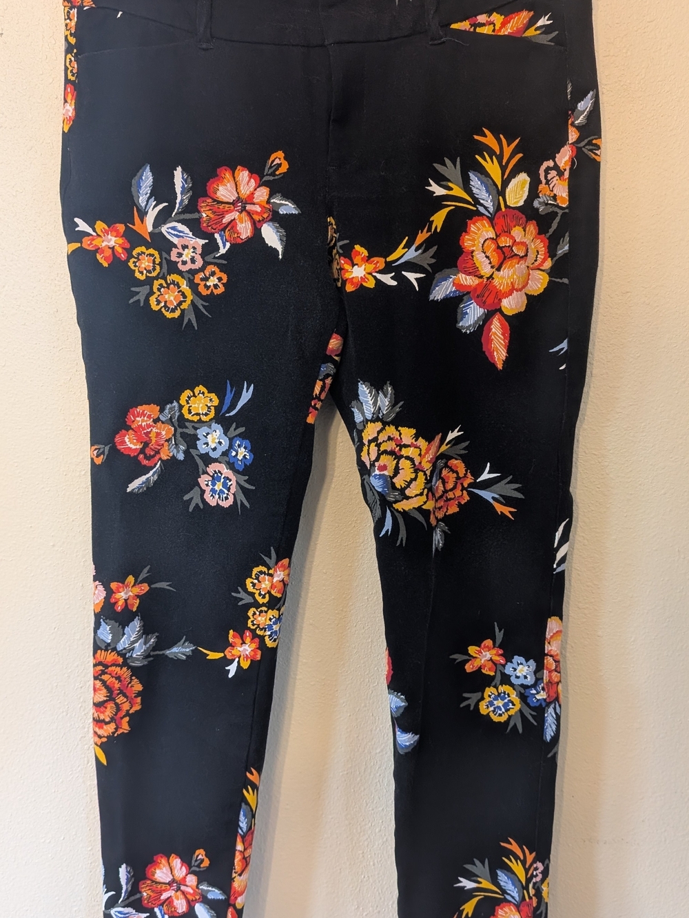Old Navy Black Floral Skinny Pants